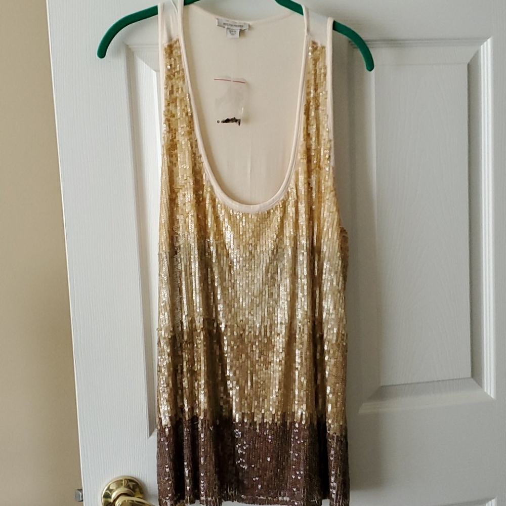 Sequin tank